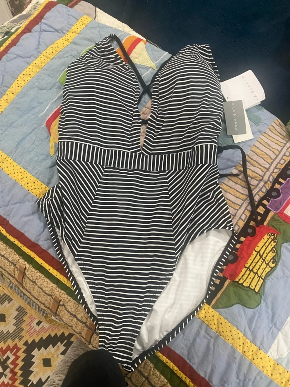 🆕 La Blanca V-Front Keyhole 1 Piece Pin Stripe Plunge V Neck Tie Closure. NWT_7
